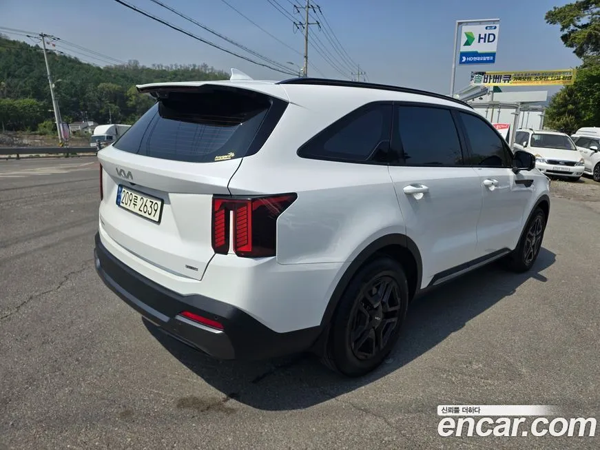 Kia Sorento — фото 7