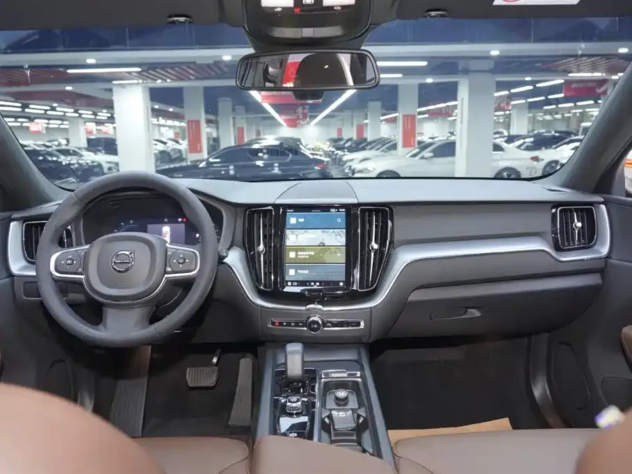 Volvo XC60 2024 из CN, фото 9