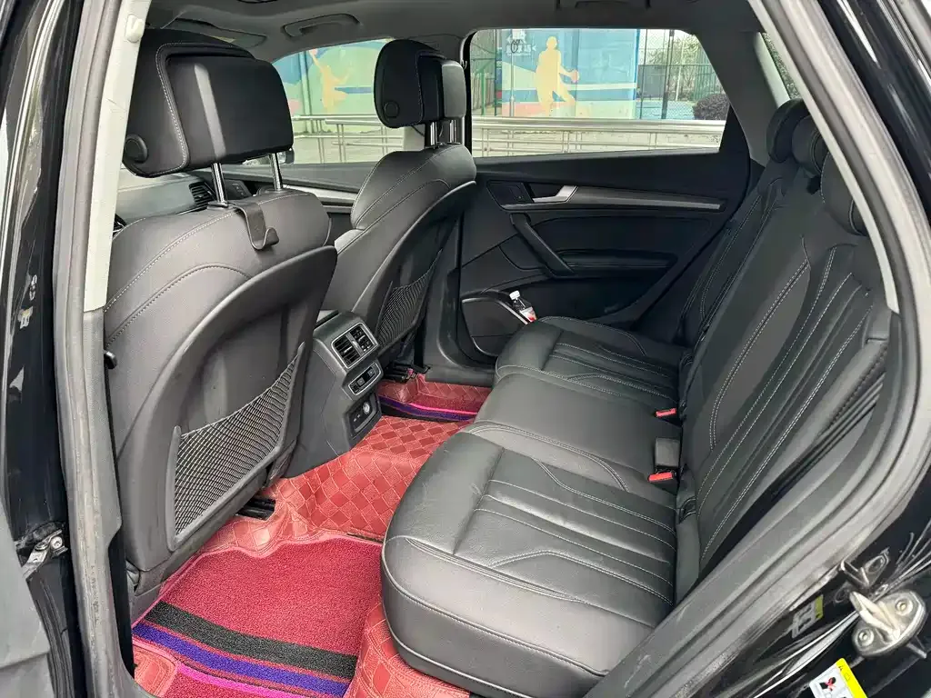 Audi Q5L 2022 из CN, фото 3