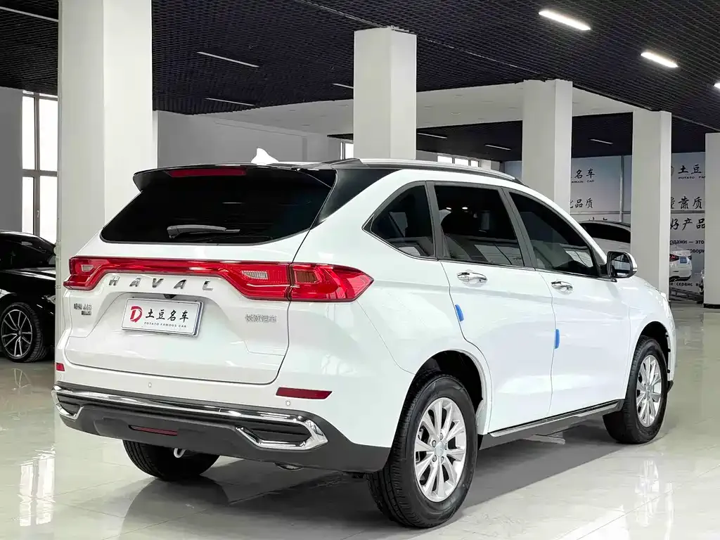 Haval M6 — фото 5