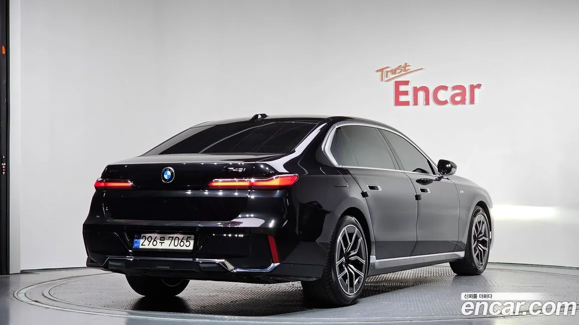 BMW 7-Series 2024 из KR, фото 7