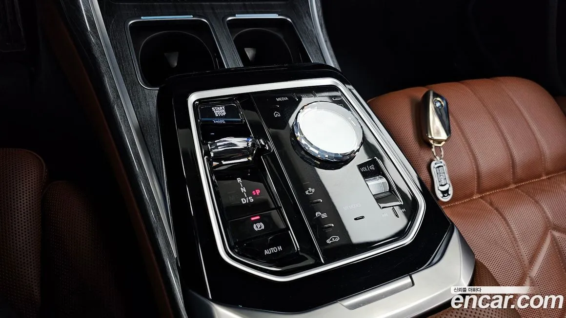 BMW 7-Series 2024 из KR, фото 8