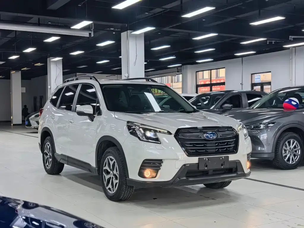 Subaru Forester — фото 8