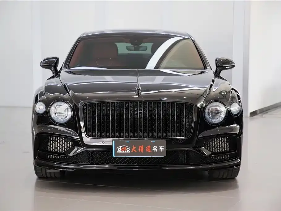 Bentley Flying Spur — фото 6