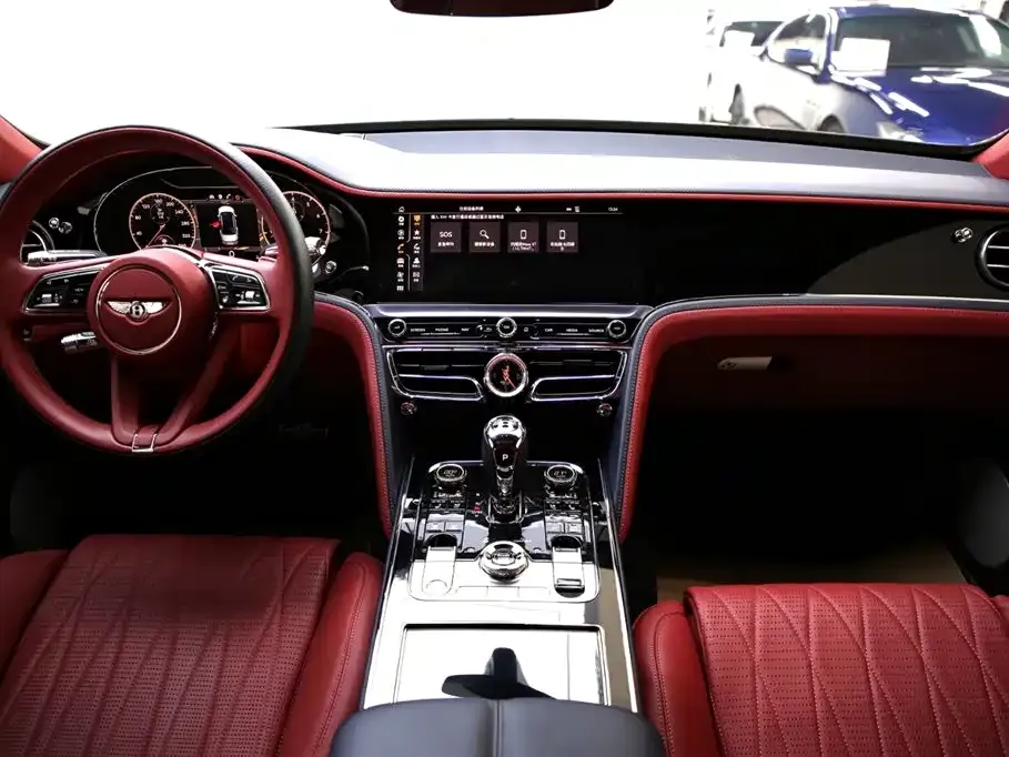 Bentley Flying Spur — фото 7