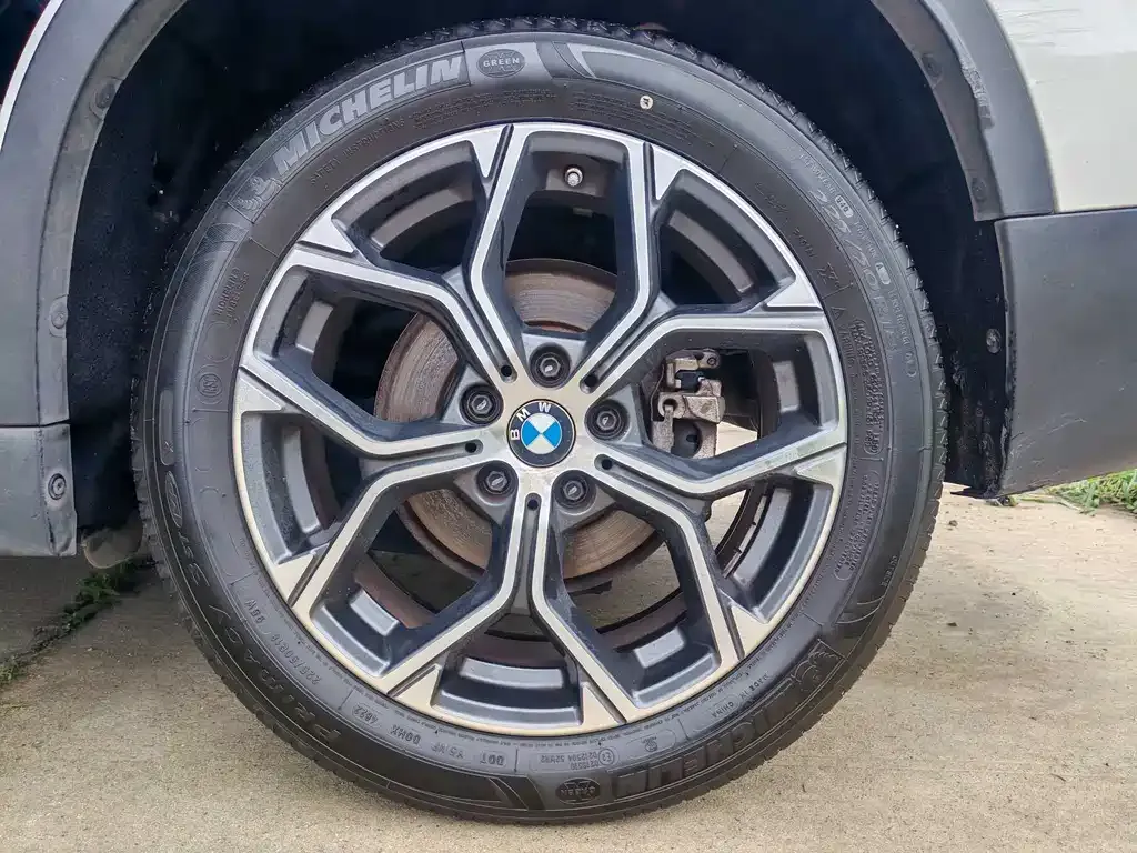 BMW X1 — фото 2