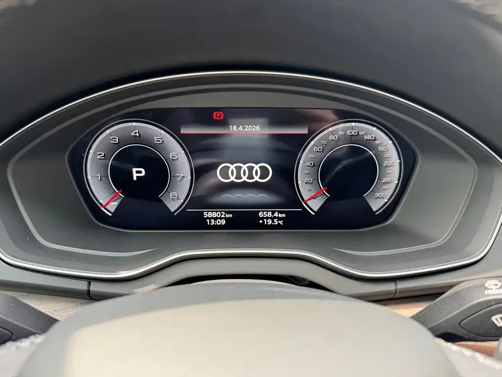 Audi Q5L — фото 4