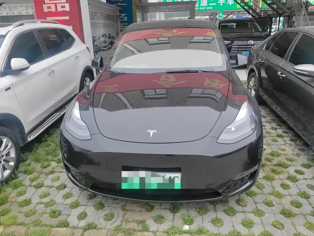 Tesla Model Y — фото 5