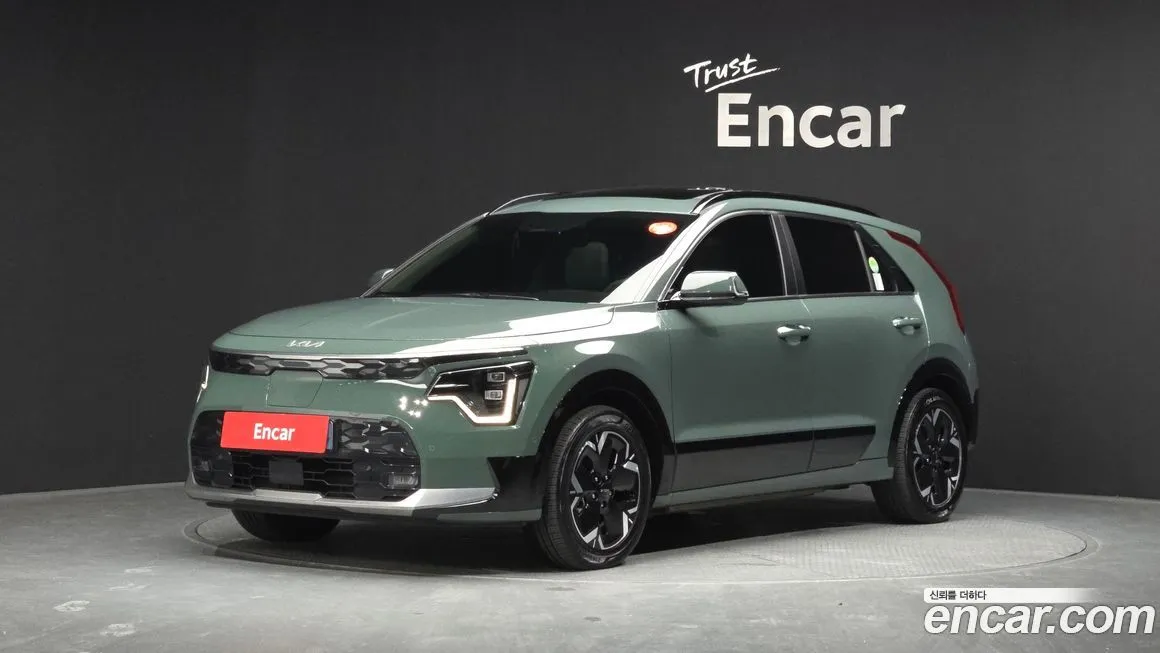 Kia Niro — фото 1