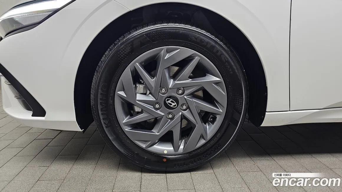 Hyundai AVANTE — фото 6