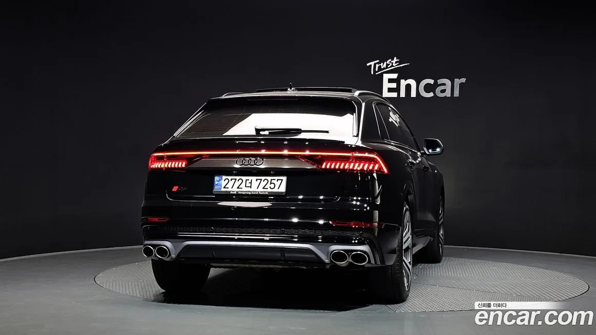 Audi Q8 — фото 3