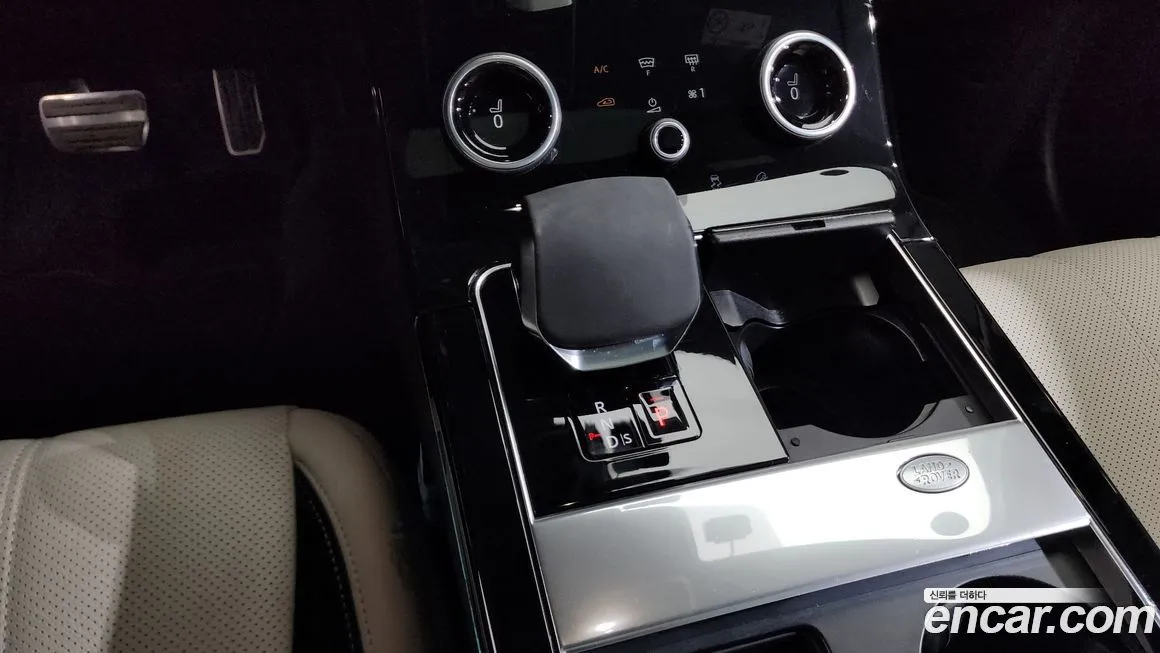 Land Rover Range Rover Velar 2022 из KR, фото 3