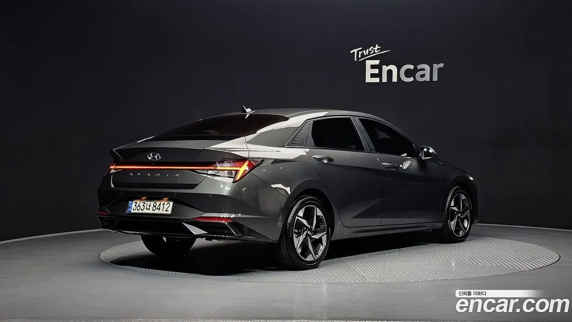 Hyundai AVANTE — фото 3