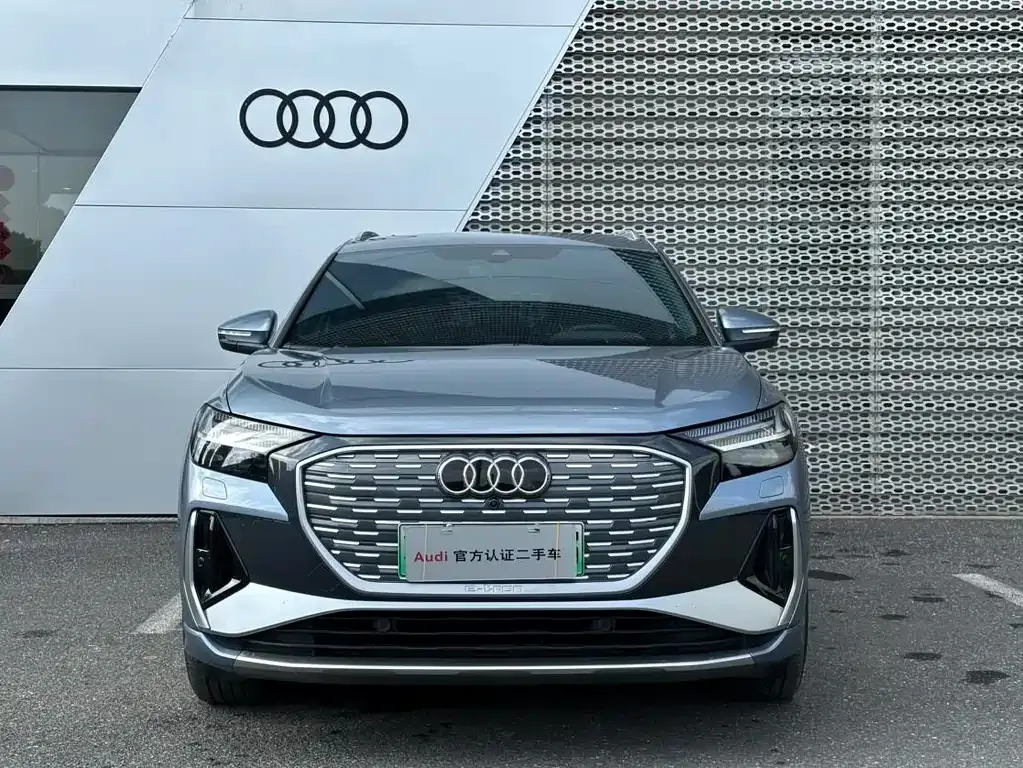 Audi Q4 e-tron — фото 8