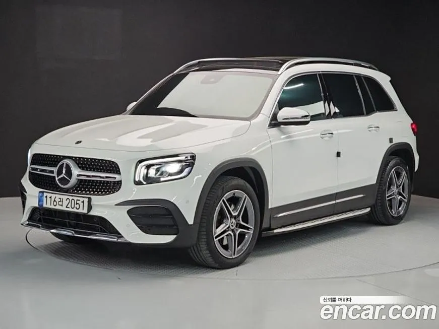 Mercedes-Benz GLB-Class — фото 1