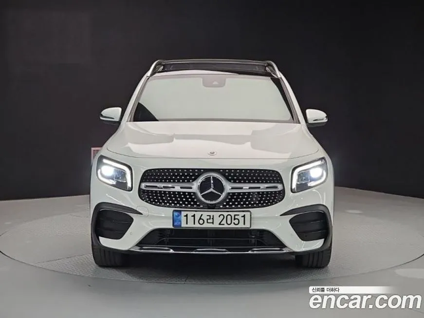 Mercedes-Benz GLB-Class — фото 4