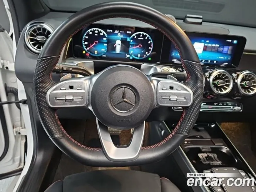 Mercedes-Benz GLB-Class — фото 6