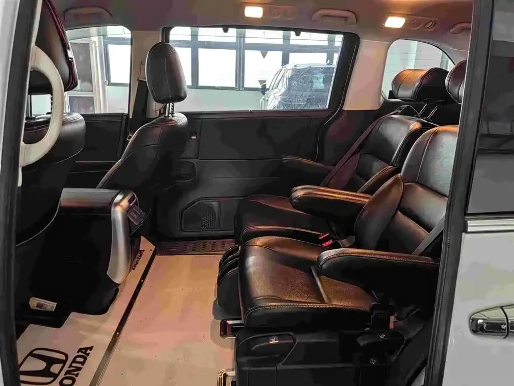 Honda Odyssey 2021 из CN, фото 4
