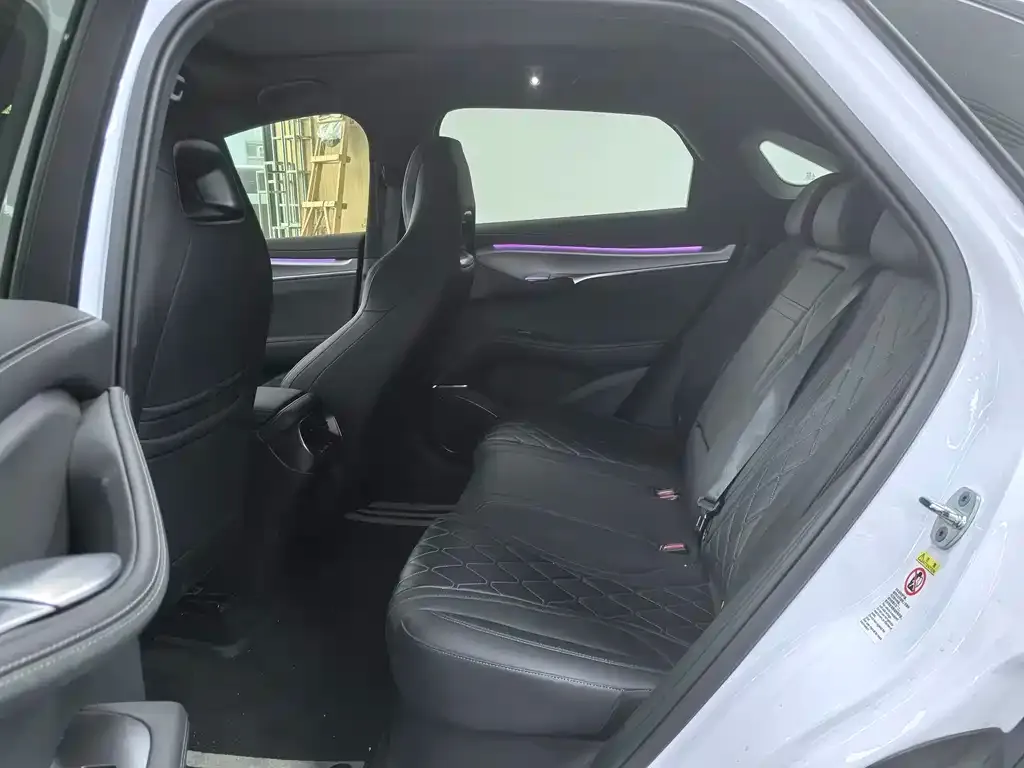 BYD Seal 07 EV — фото 2