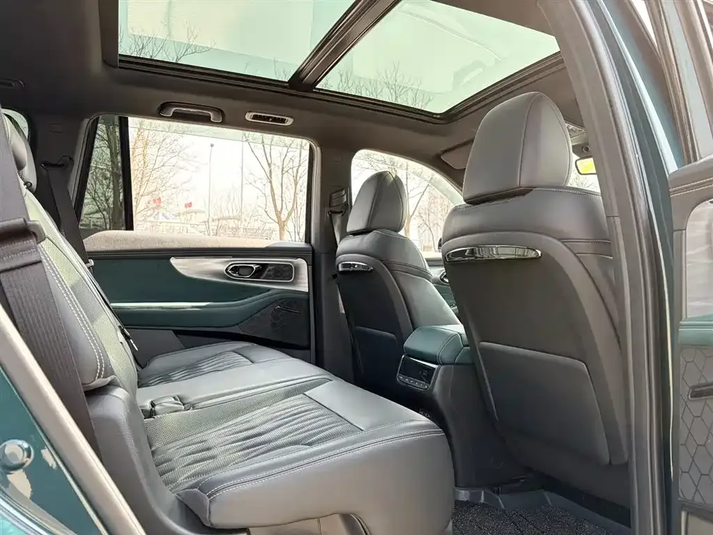 GAC Motor Trumpchi GS8 — фото 8