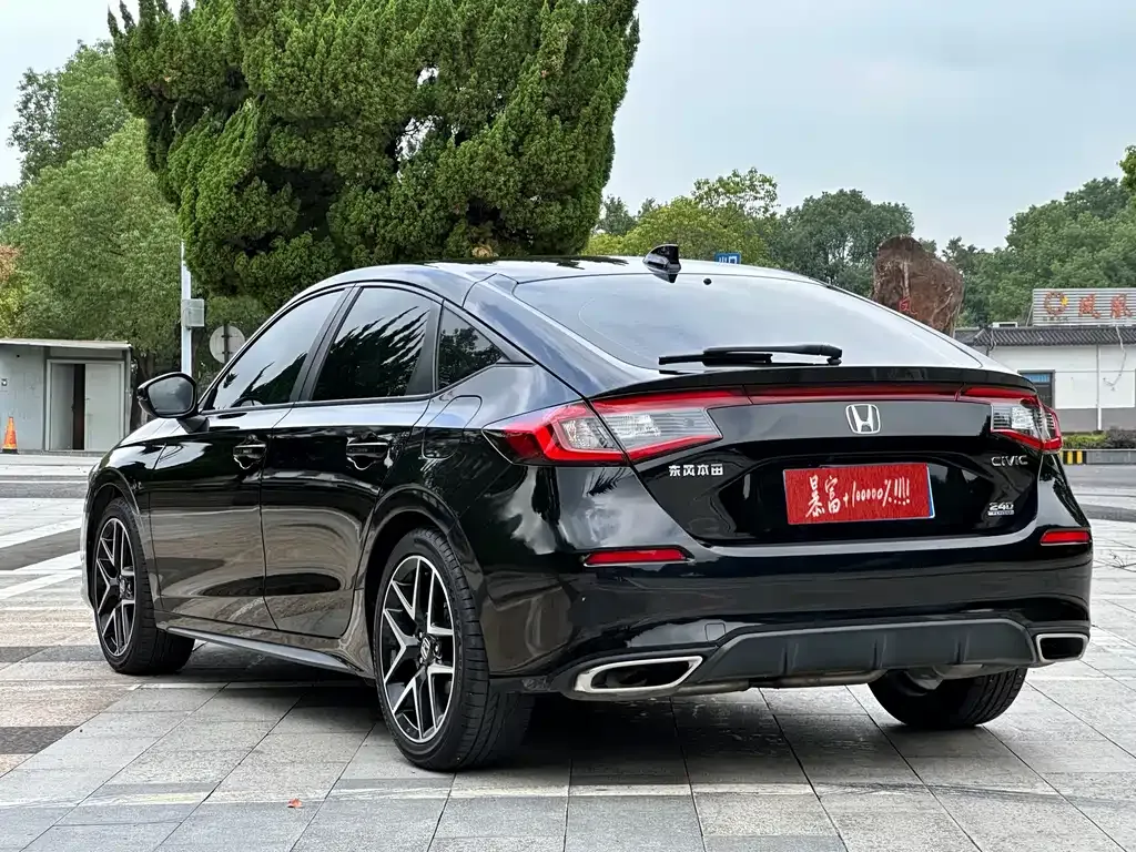 Honda Civic — фото 7