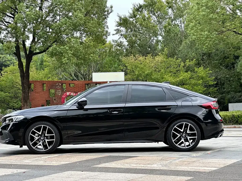 Honda Civic — фото 10