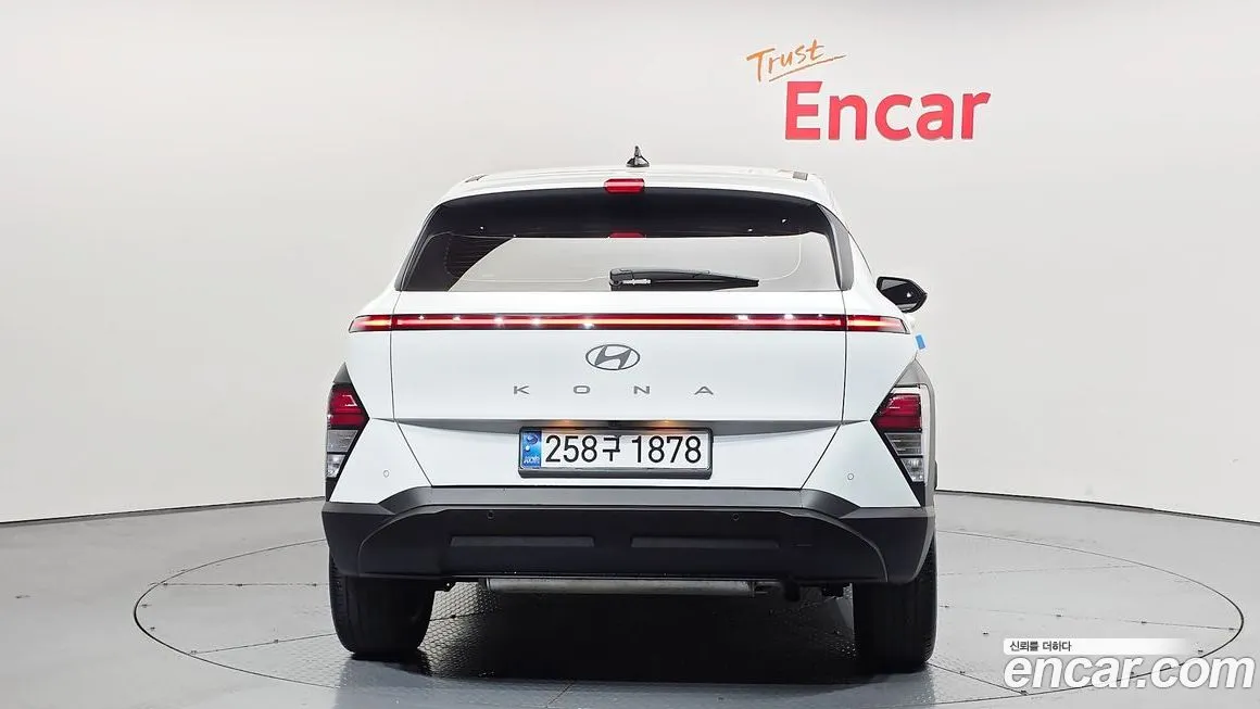 Hyundai Kona — фото 7