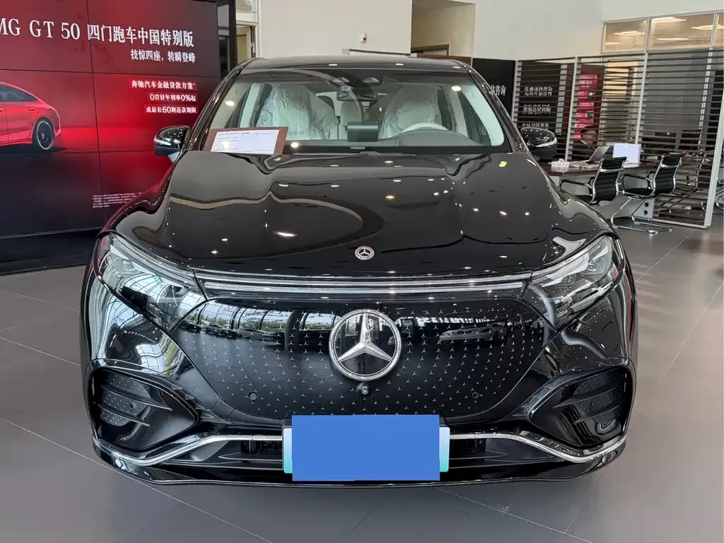 Mercedes-Benz EQS SUV — фото 4
