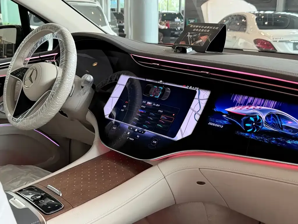 Mercedes-Benz EQS SUV — фото 10