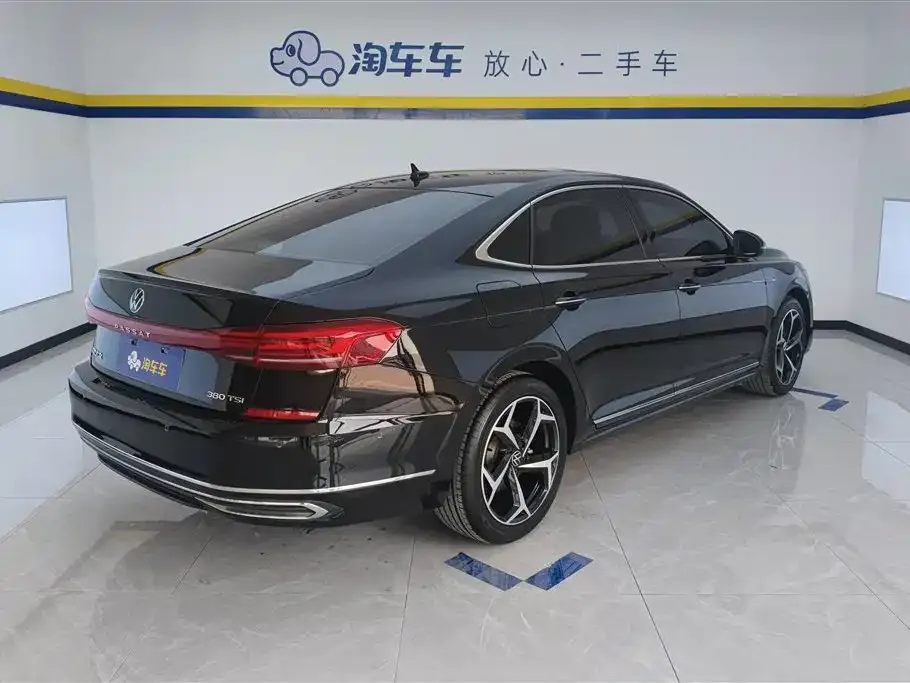 Volkswagen Passat — фото 8
