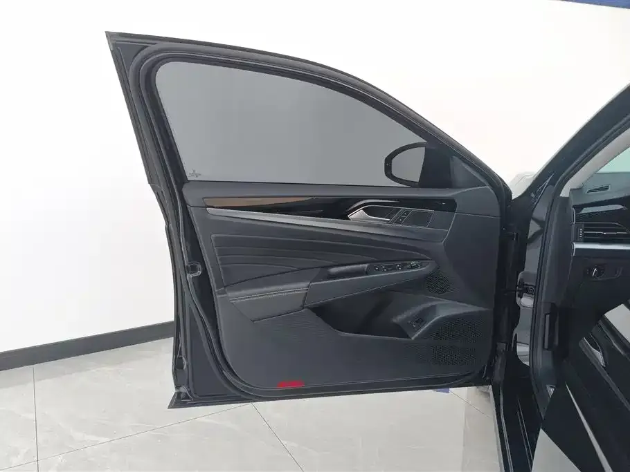 Volkswagen Passat — фото 4