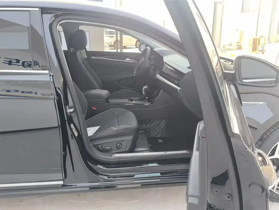 Volkswagen Passat — фото 3