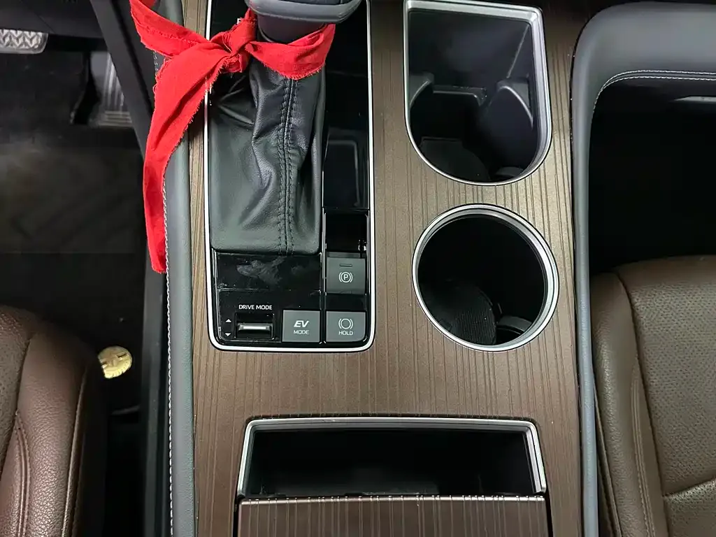 Toyota Sienna 2024 из CN, фото 7