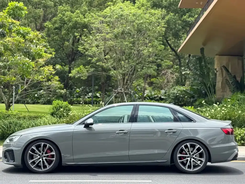Audi S4 — фото 4