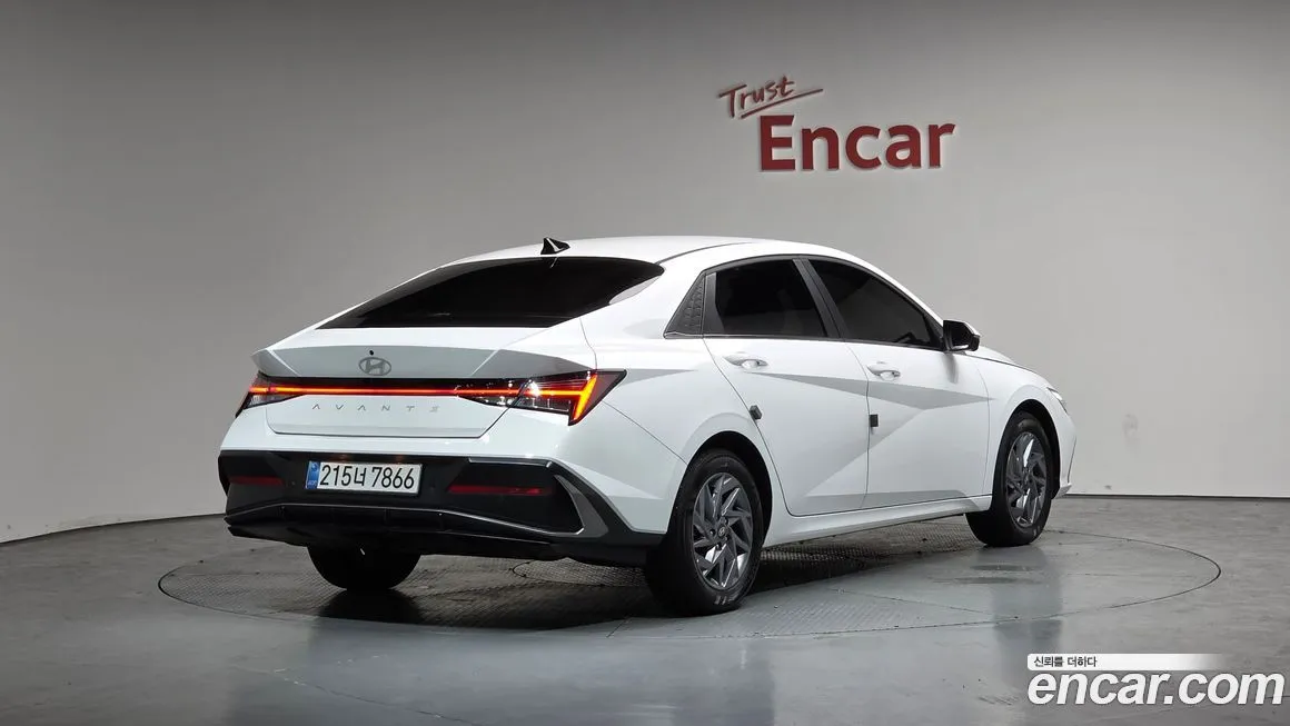Hyundai AVANTE — фото 9