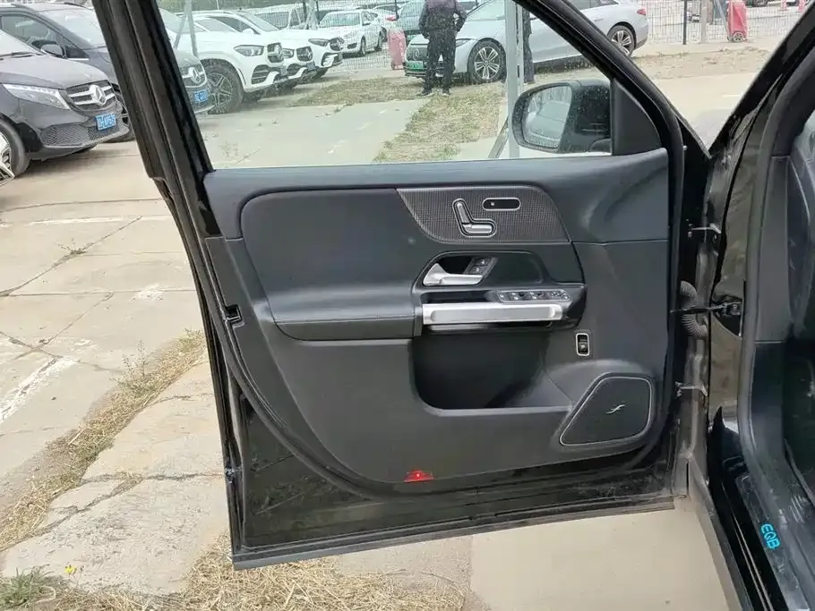 Mercedes-Benz EQB 2022 из CN, фото 4