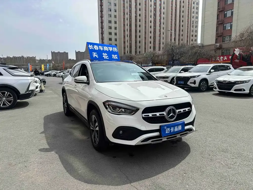 Mercedes-Benz GLA — фото 10