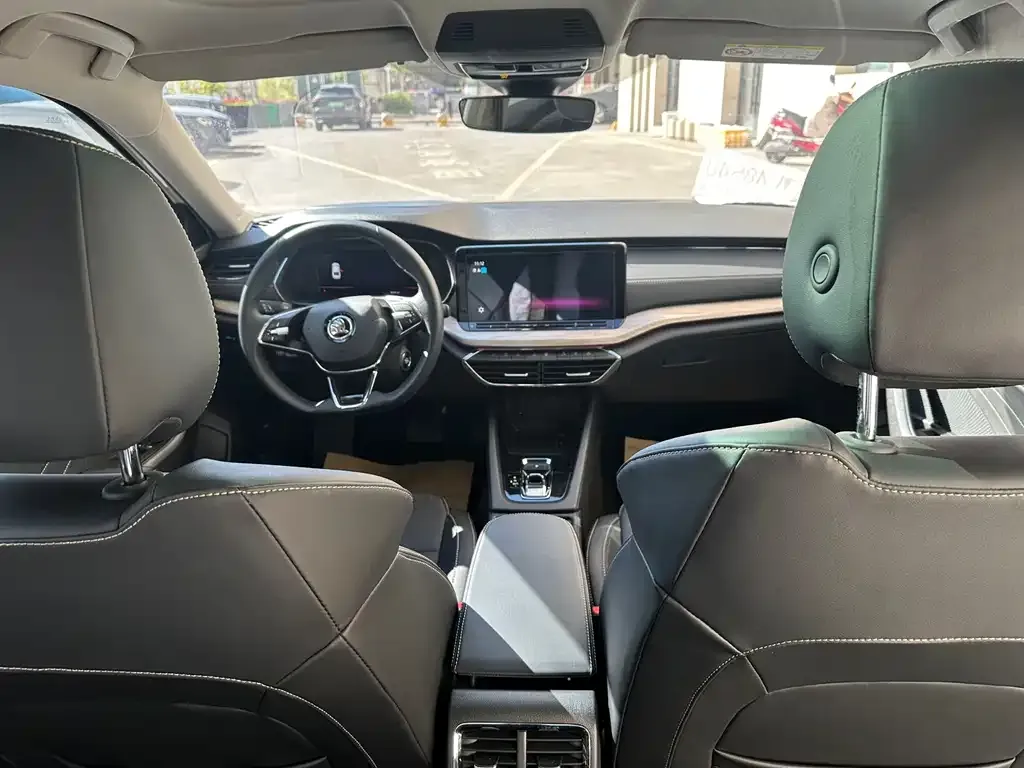 Skoda Octavia — фото 9