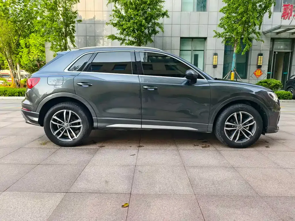 Audi Q3 — фото 5