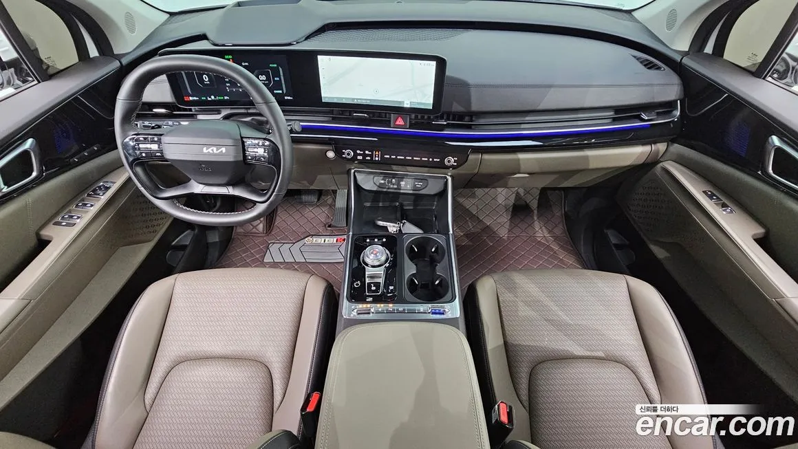 Kia Carnival — фото 10