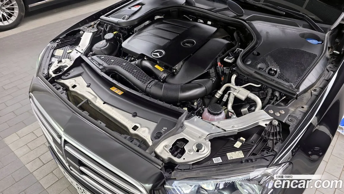 Mercedes-Benz E-Class 2023 из KR, фото 10