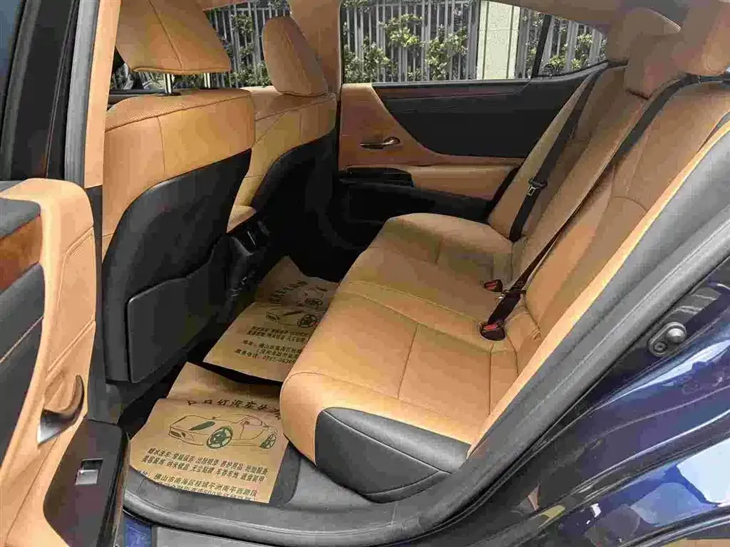 Lexus ES 2024 из CN, фото 2