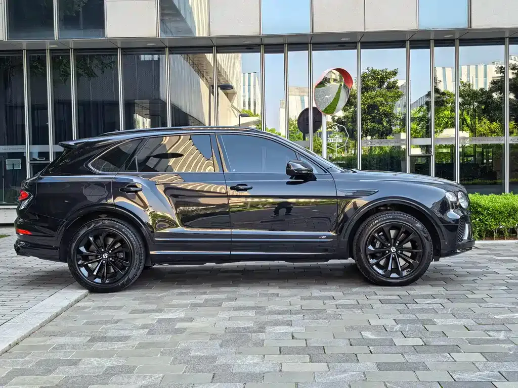 Bentley Bentayga 2021 из CN, фото 5