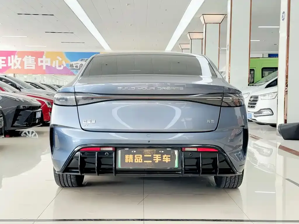 BYD Seal — фото 8