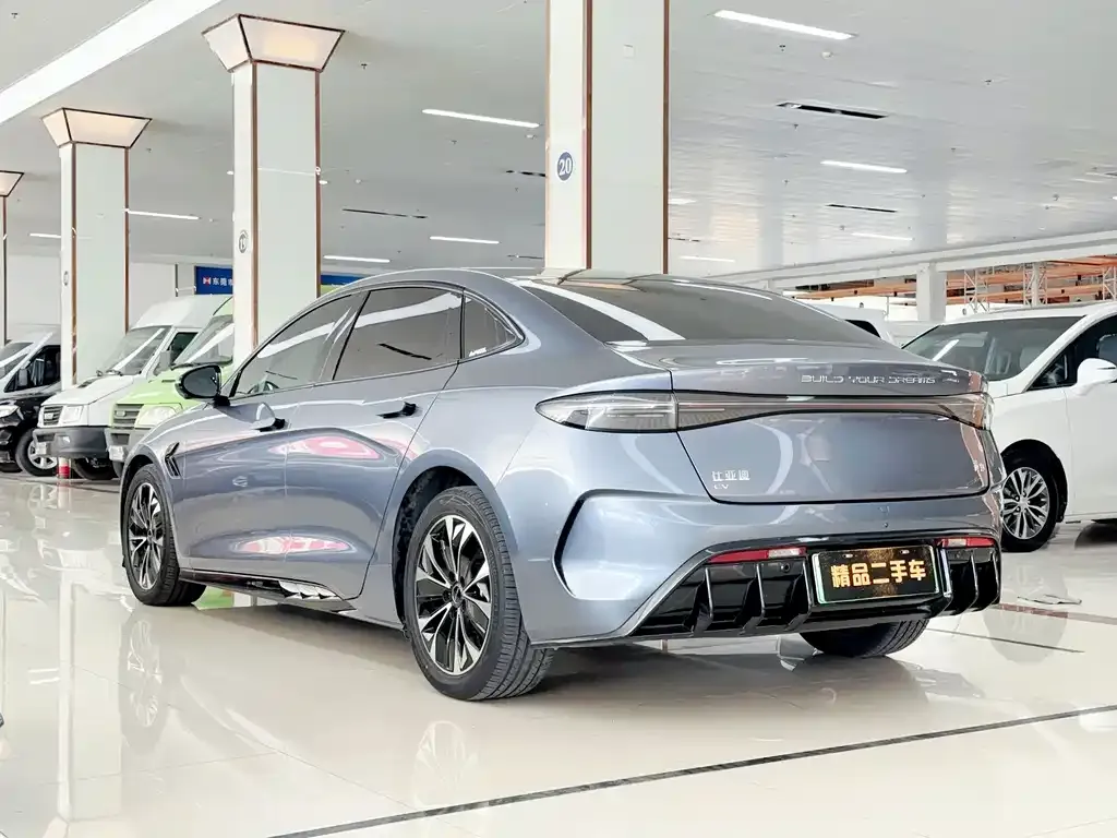 BYD Seal — фото 4