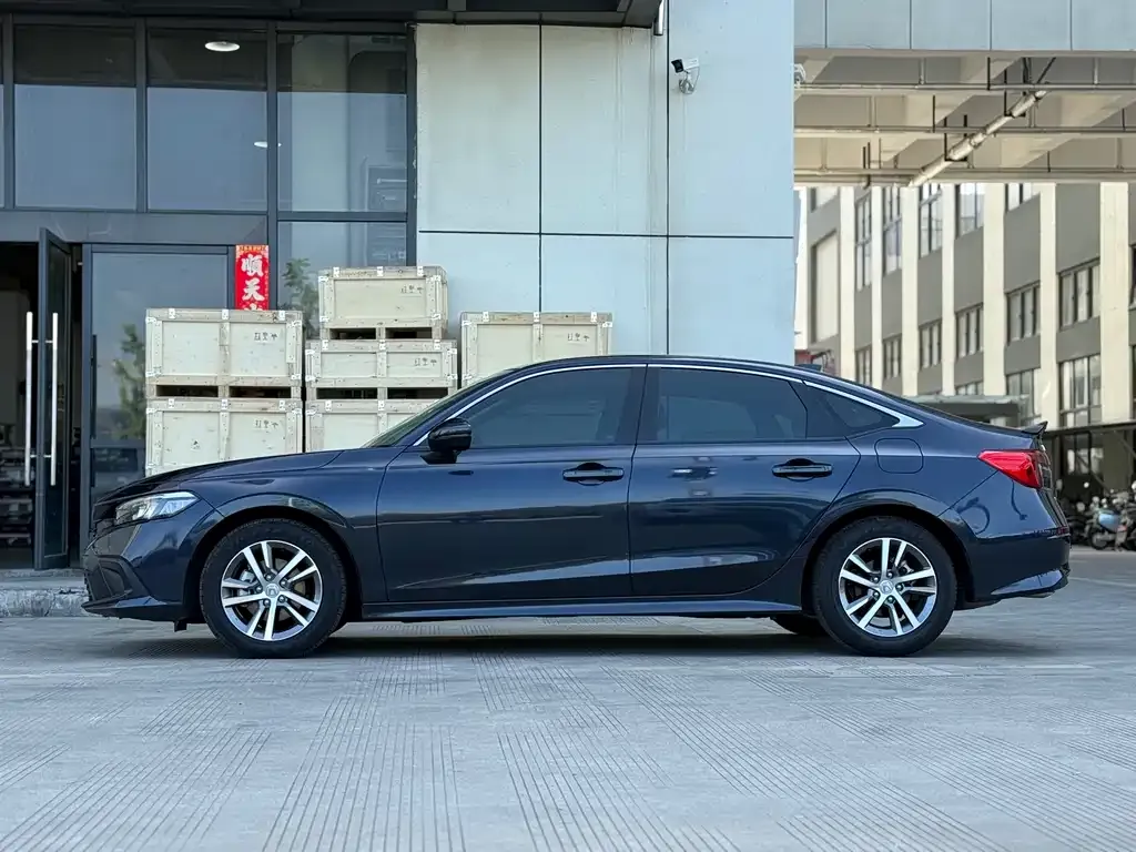 Honda Civic — фото 7