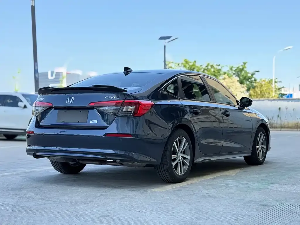 Honda Civic — фото 5
