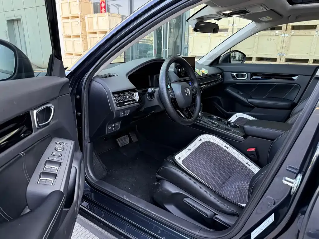 Honda Civic — фото 10