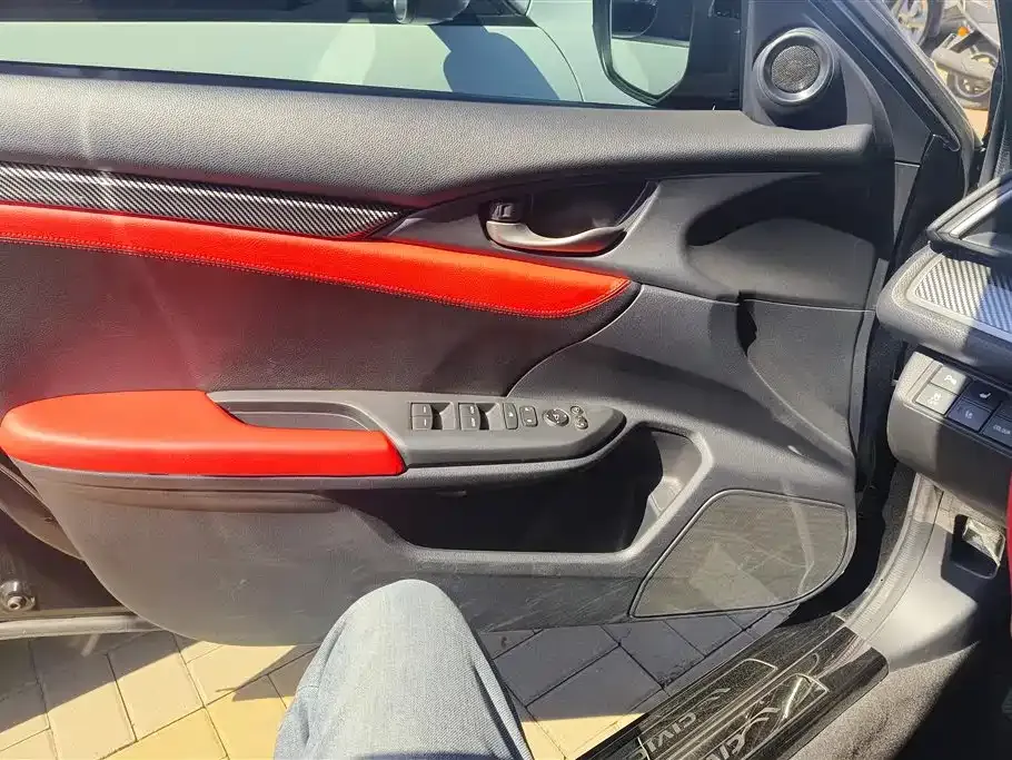 Honda Civic — фото 10