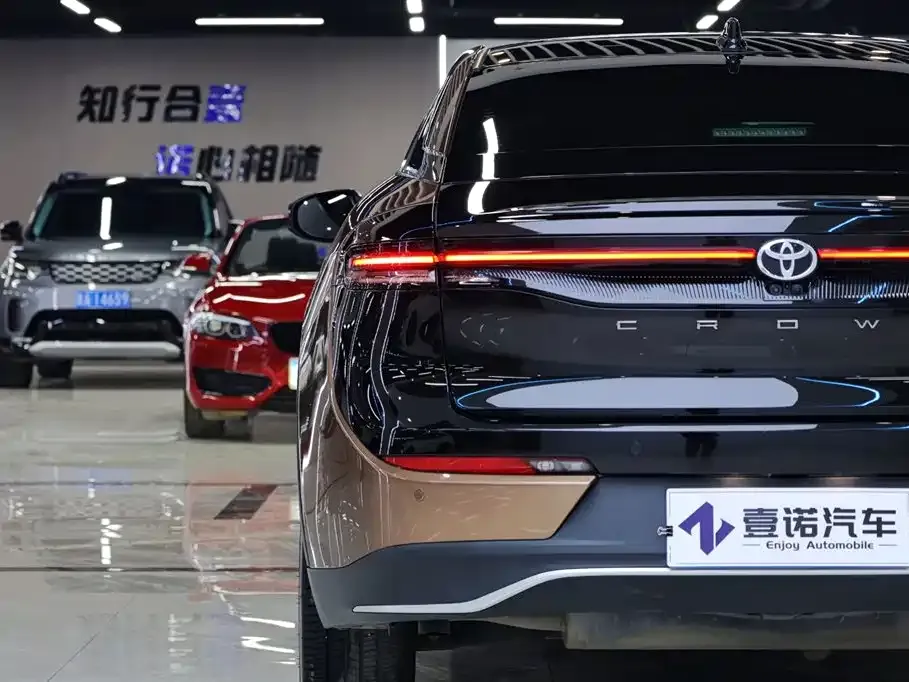 Toyota Crown SportCross 2024 из CN, фото 4
